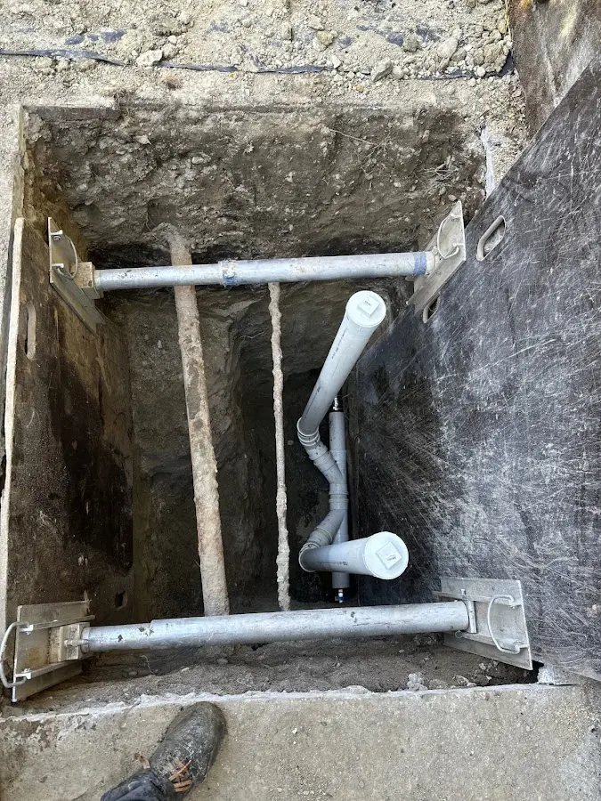 Experienced plumber completing Drain Cleaning work in Dayton